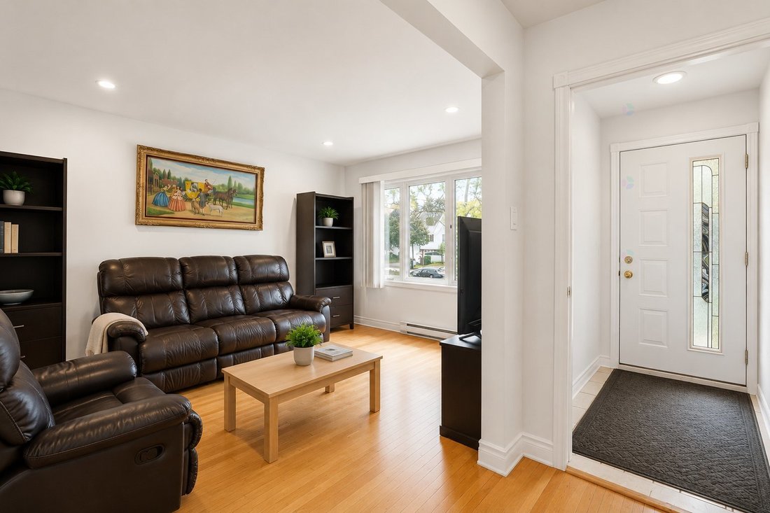 Apartment in Laval, Quebec, Canada 3 - 17989203