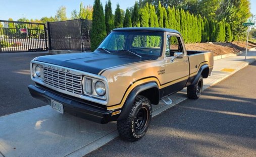 1977 Dodge D150 Pickup 4x4?Short?bed in Portland, OR, United States 1