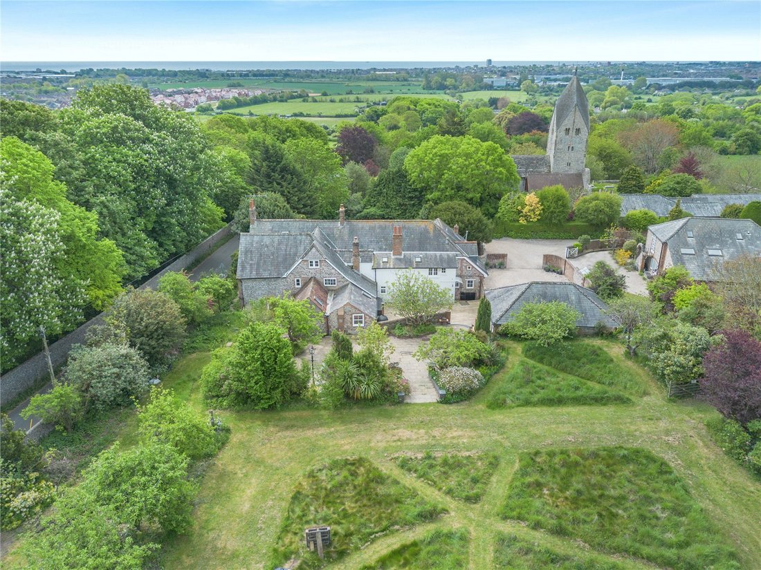 House in Cokeham, Lancing, England 3 - 17989334