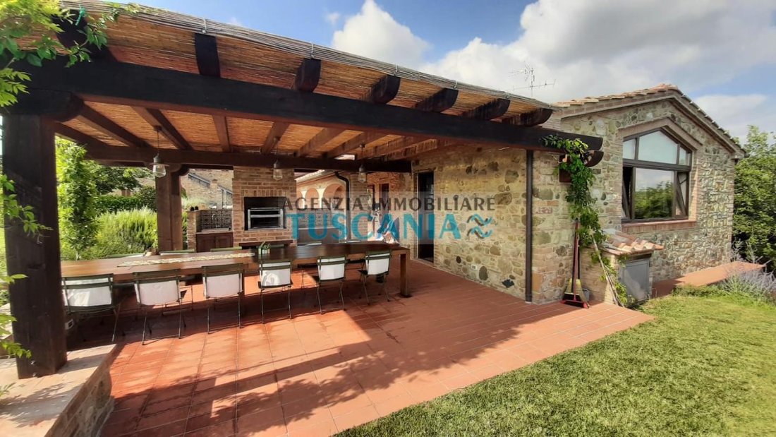 Villa in Volterra, Tuscany, Italy 2 - 15388529