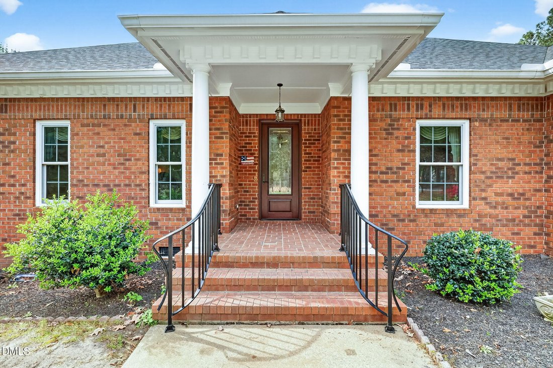 House in Clayton, North Carolina, United States 3 - 17996061