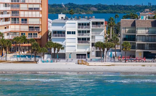Condo in Madeira Beach, Florida, United States 1