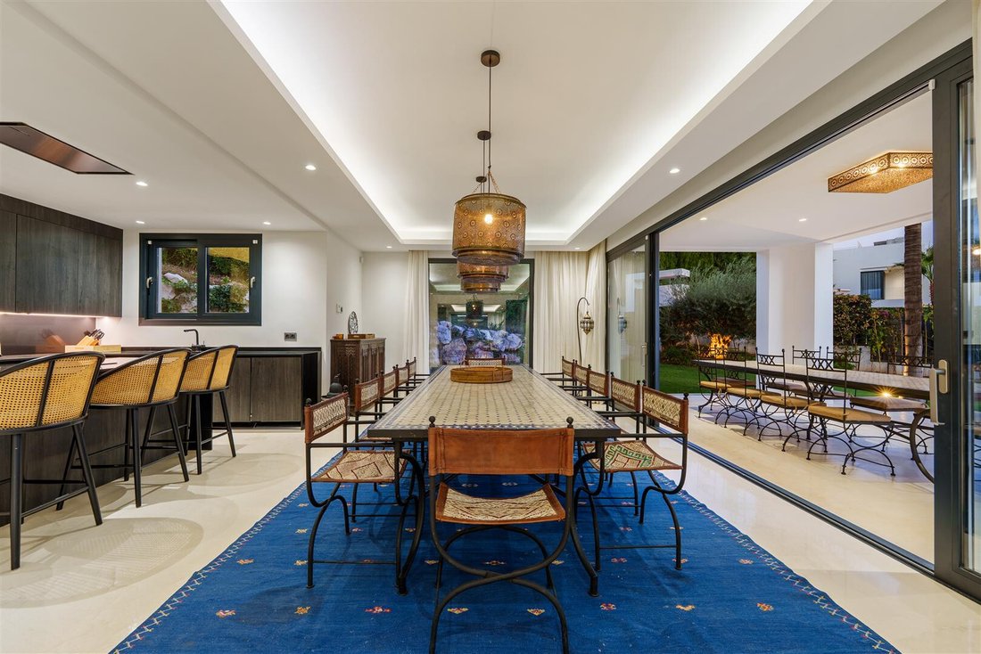 Villa in Nueva Andalucia, Marbella, Spain 4 - 17458855