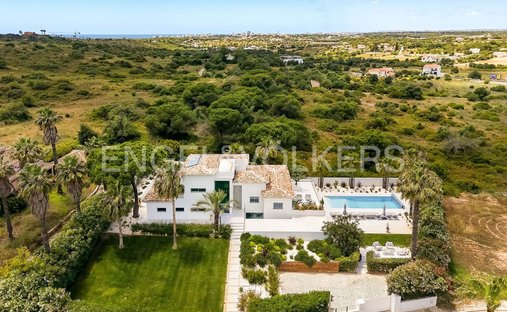 Villa in Vale do Lobo, Almancil, Portugal 1