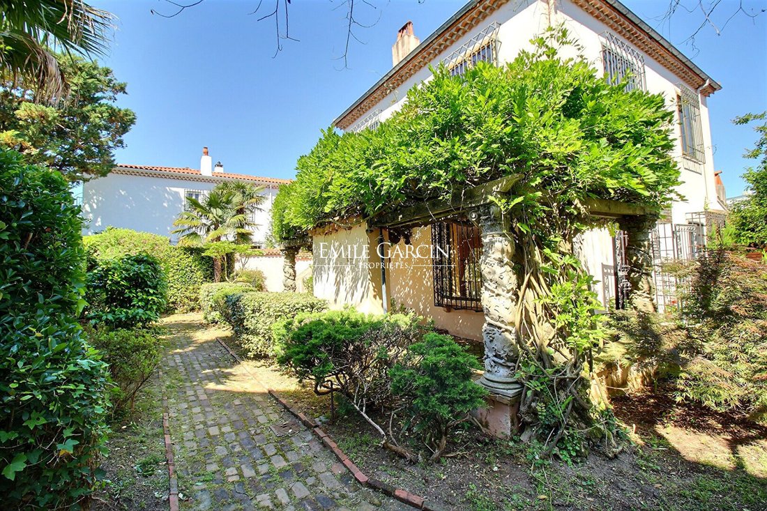 Villa in Biarritz, Nouvelle-Aquitaine, France 2 - 16975651
