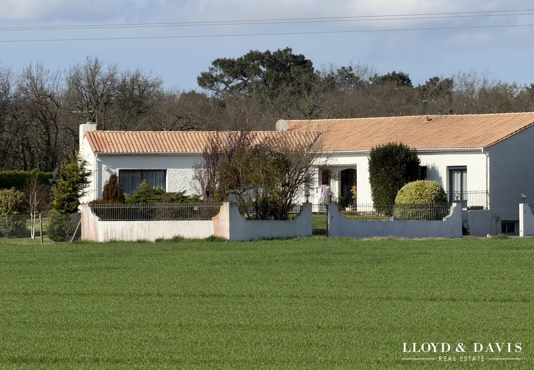 House in Les Villages, Royan, France 1 - 17024578