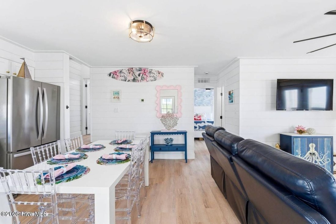 House in Oak Island, North Carolina, United States 5 - 17996986