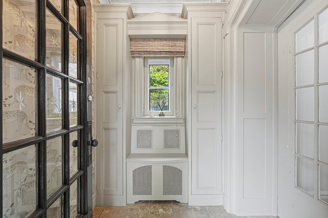 Apartment in Westmount, Quebec, Canada 4 - 17994940