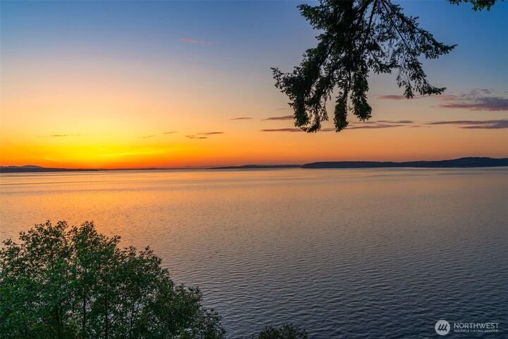 House in Woodway, Washington, United States 1 - 17999025