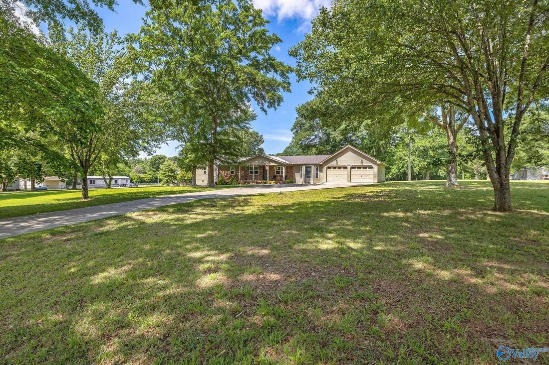 House in Hartselle, Alabama, United States 3 - 17990854