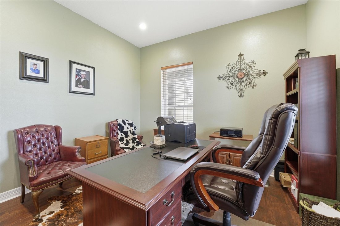 House in Baytown, Texas, United States 5 - 17985511