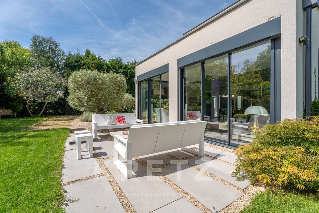 House in Grande Couronne, Saint-Just-Saint-Rambert, France 1 - 17995069