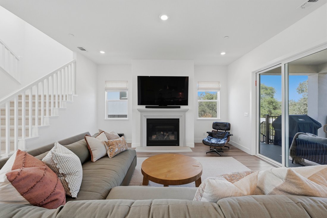 Auburn, California, United States 5 - 17993411