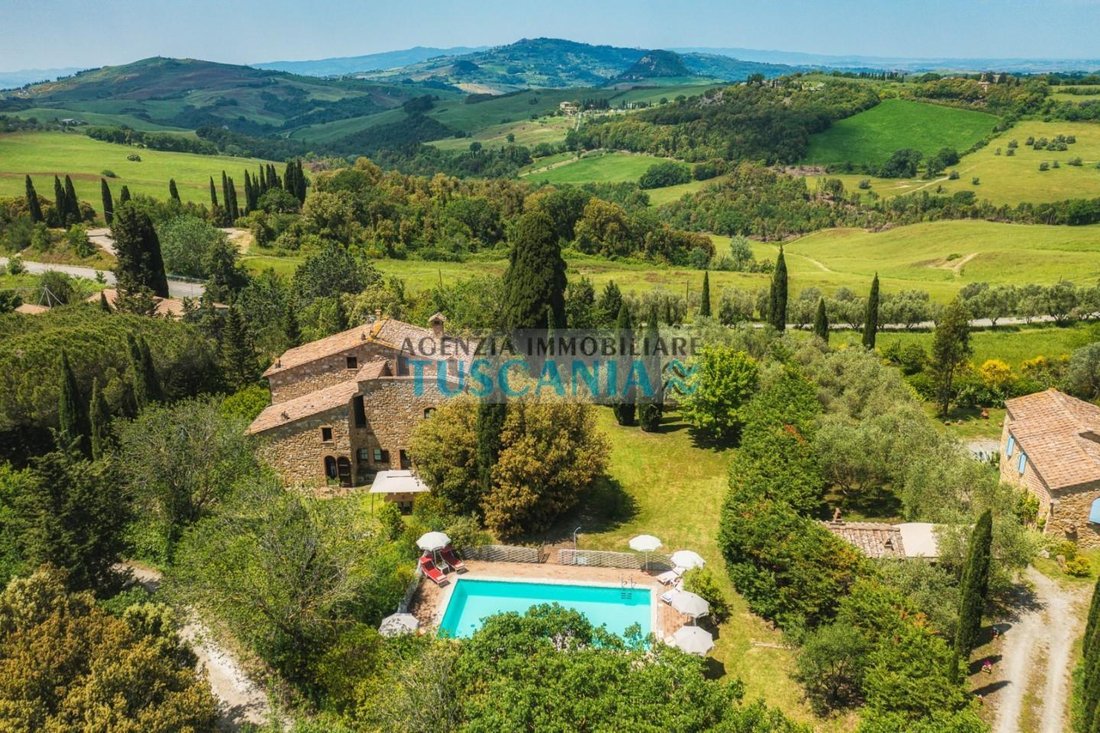 Autres à Volterra, Toscane, Italie 1 - 17294118