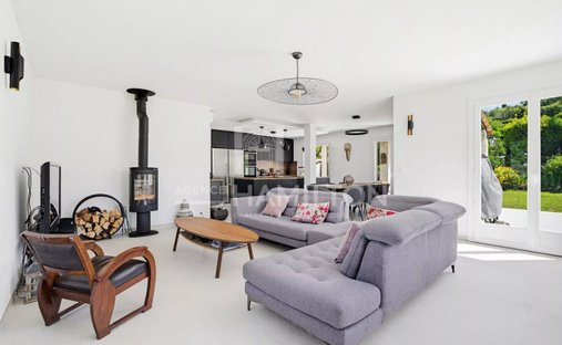 Villa in Grand'Piece-Les Plaines, Mouans-Sartoux, France 1