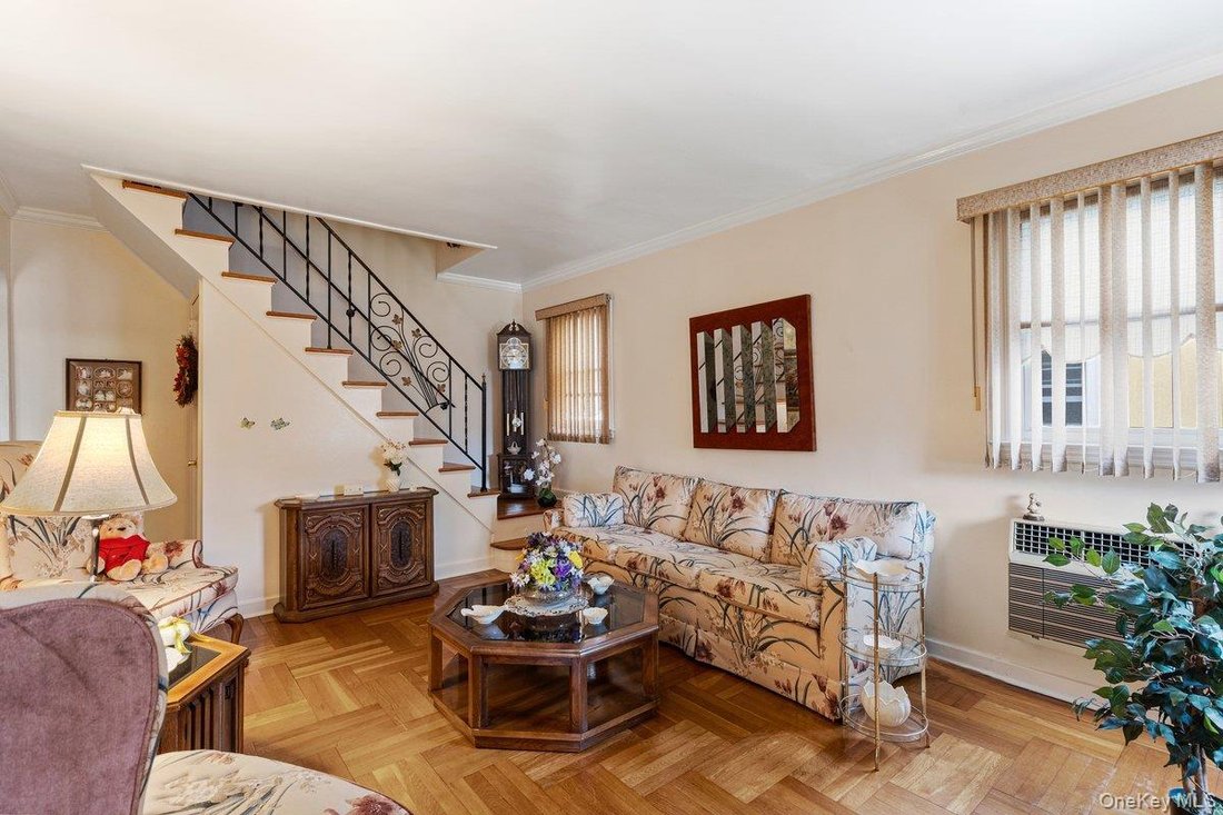 House in New York, New York, United States 4 - 17987654