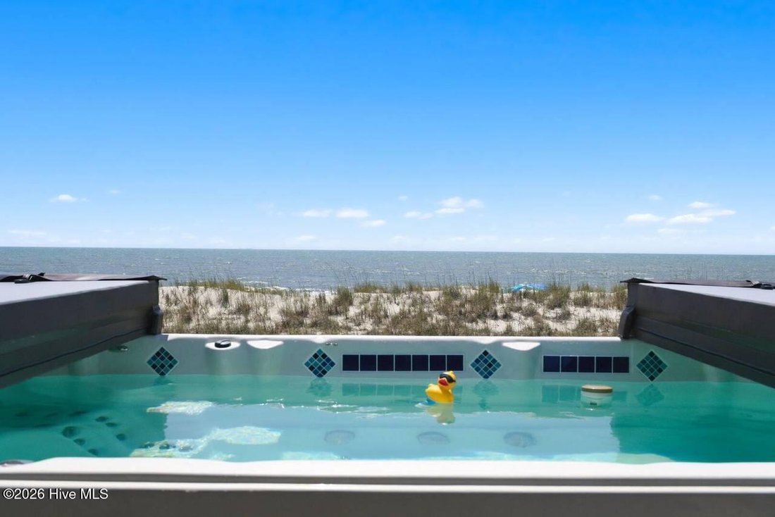 House in Oak Island, North Carolina, United States 4 - 17996986