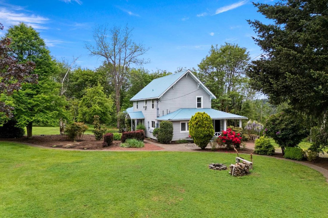 House in Mulino, Oregon, United States 1 - 17986637