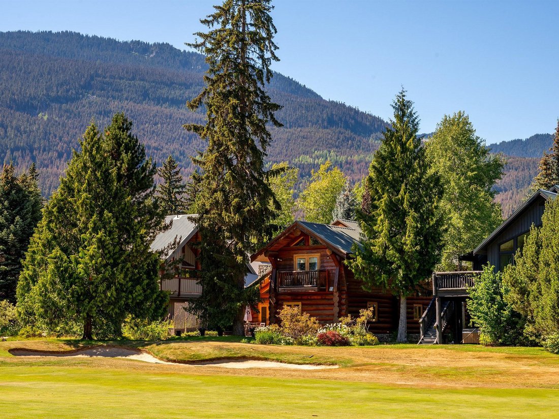 House in Whistler, British Columbia, Canada 1 - 17995568