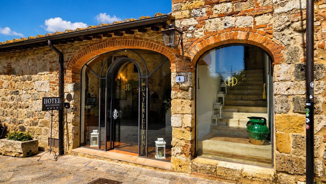 Monteriggioni, Tuscany, Italy 4 - 17990094
