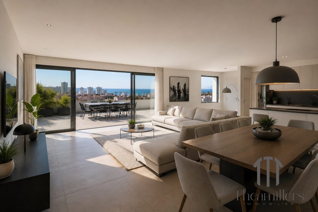 Apartment in Vieille Chapelle, 8e Arrondissement, Marseille 2 - 17995605