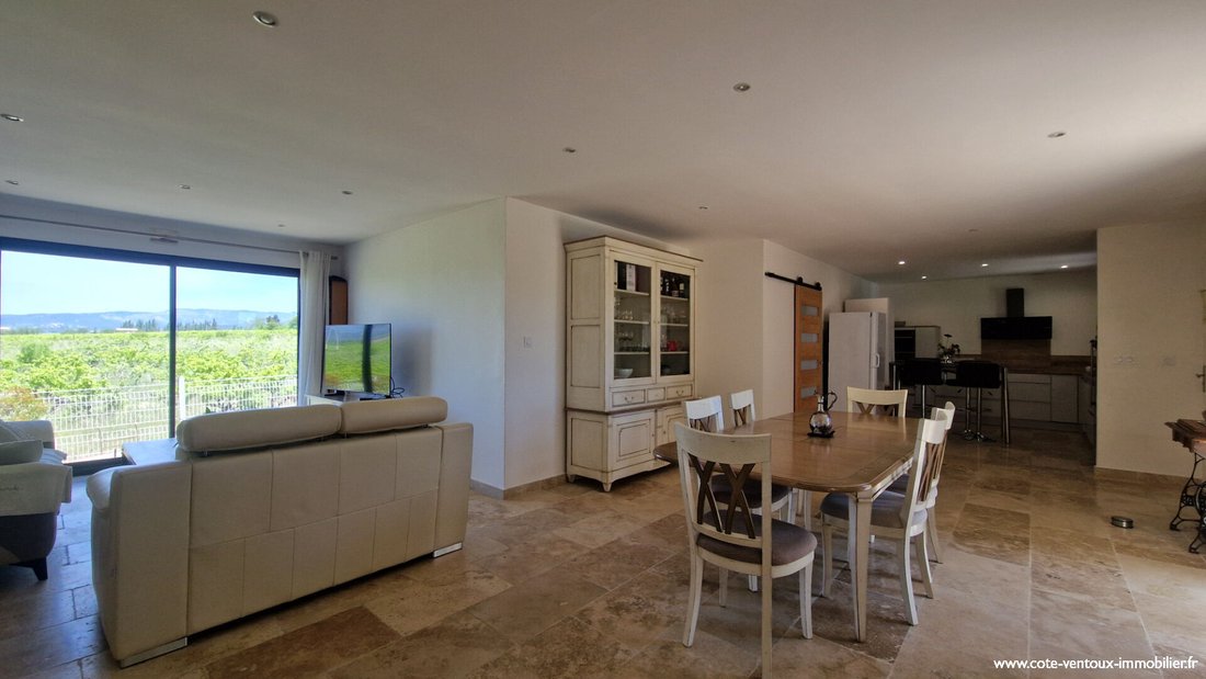 Villa in Mazan, Provence-Alpes-Côte d'Azur, France 2 - 17992245