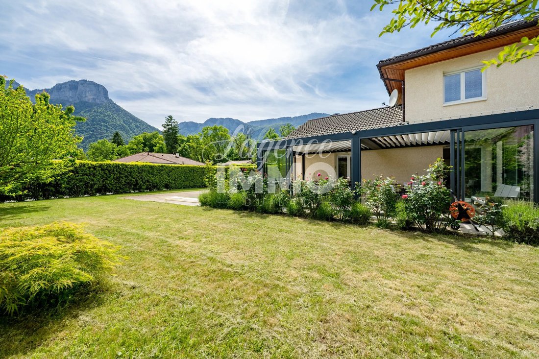 House in Doussard, Auvergne-Rhône-Alpes, France 2 - 17986321
