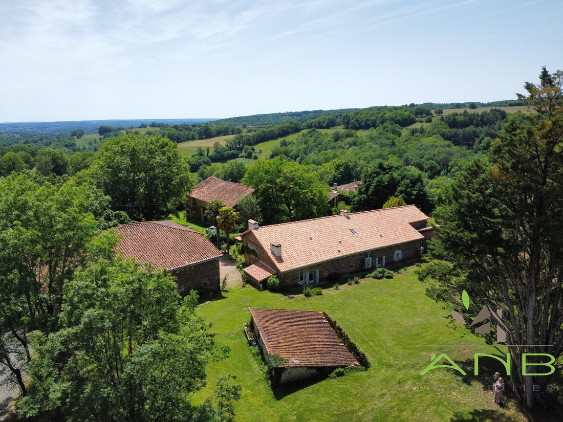 House in Arrondissement of Confolens, Nouvelle-Aquitaine, France 4 - 17990566