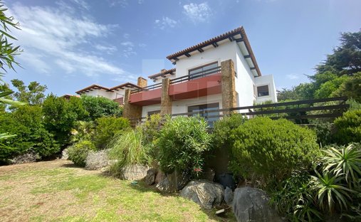 House in Alcabideche, Lisbon, Portugal 1