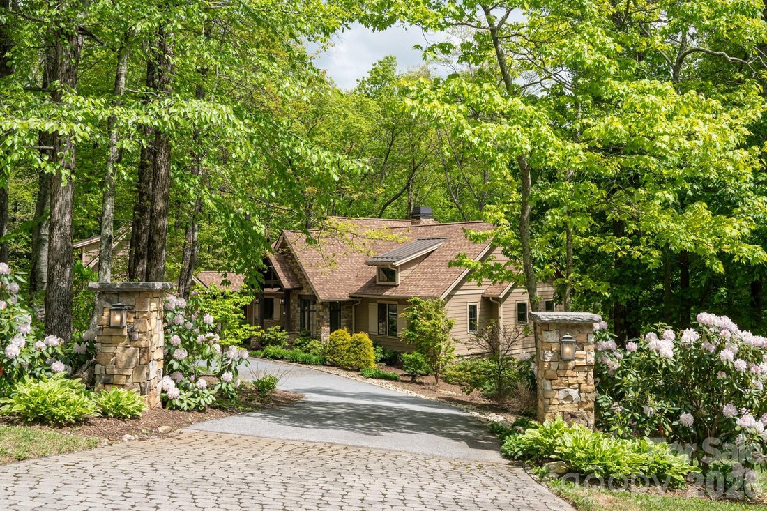 Maison à Hendersonville, Caroline du Nord, États-Unis 3 - 17991745