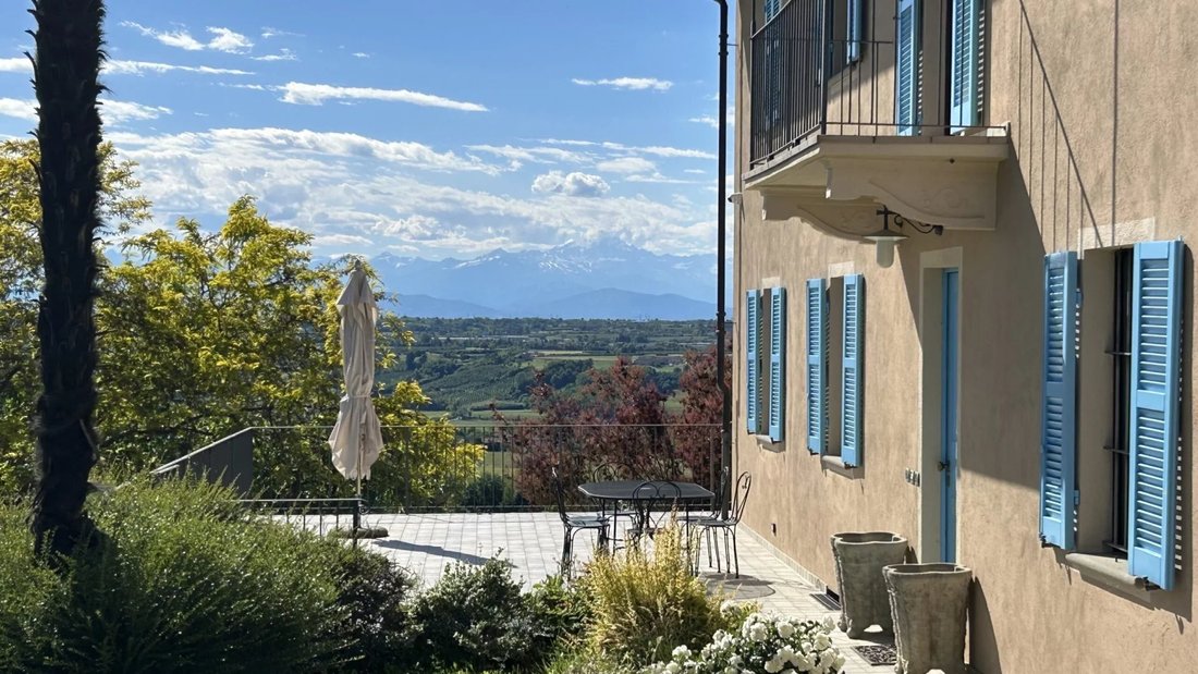 Country House in Clavesana, Piedmont, Italy 2 - 16798254