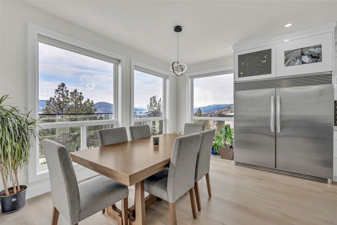 House in Penticton, British Columbia, Canada 5 - 17276189