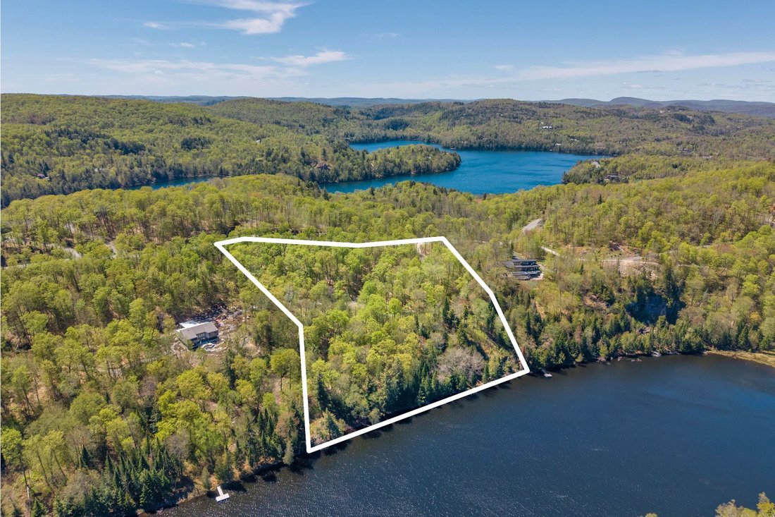 Land in Mont-Tremblant, Quebec, Canada 1 - 17071007