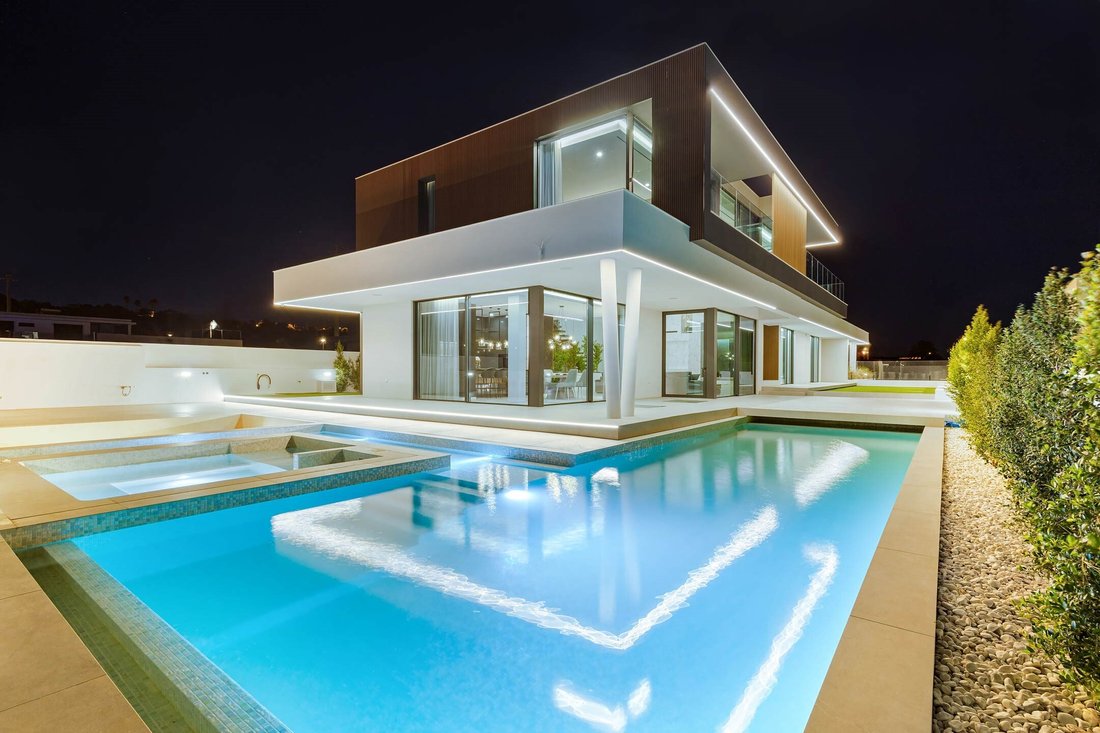 House in Faro (Se e Sao Pedro), Algarve, Portugal 1 - 17986303