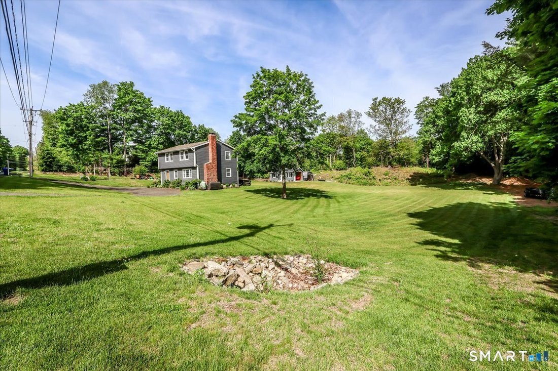 House in Newtown, Connecticut, United States 4 - 17996185