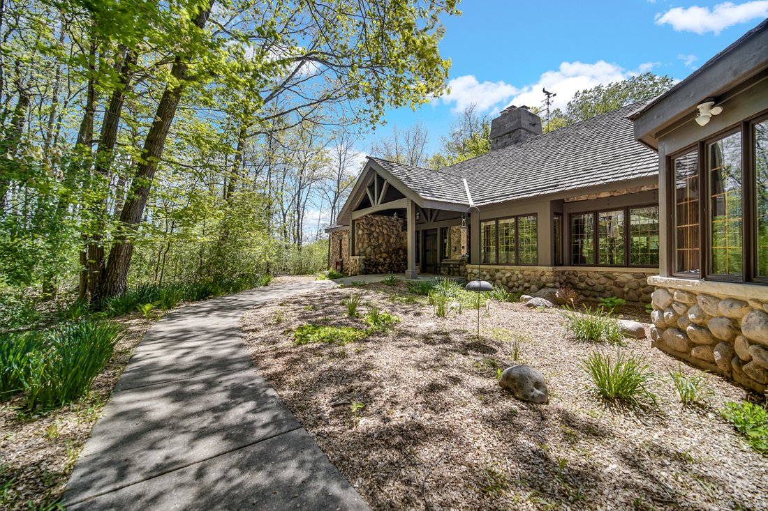 House in Mettawa, Illinois, United States 2 - 17991332