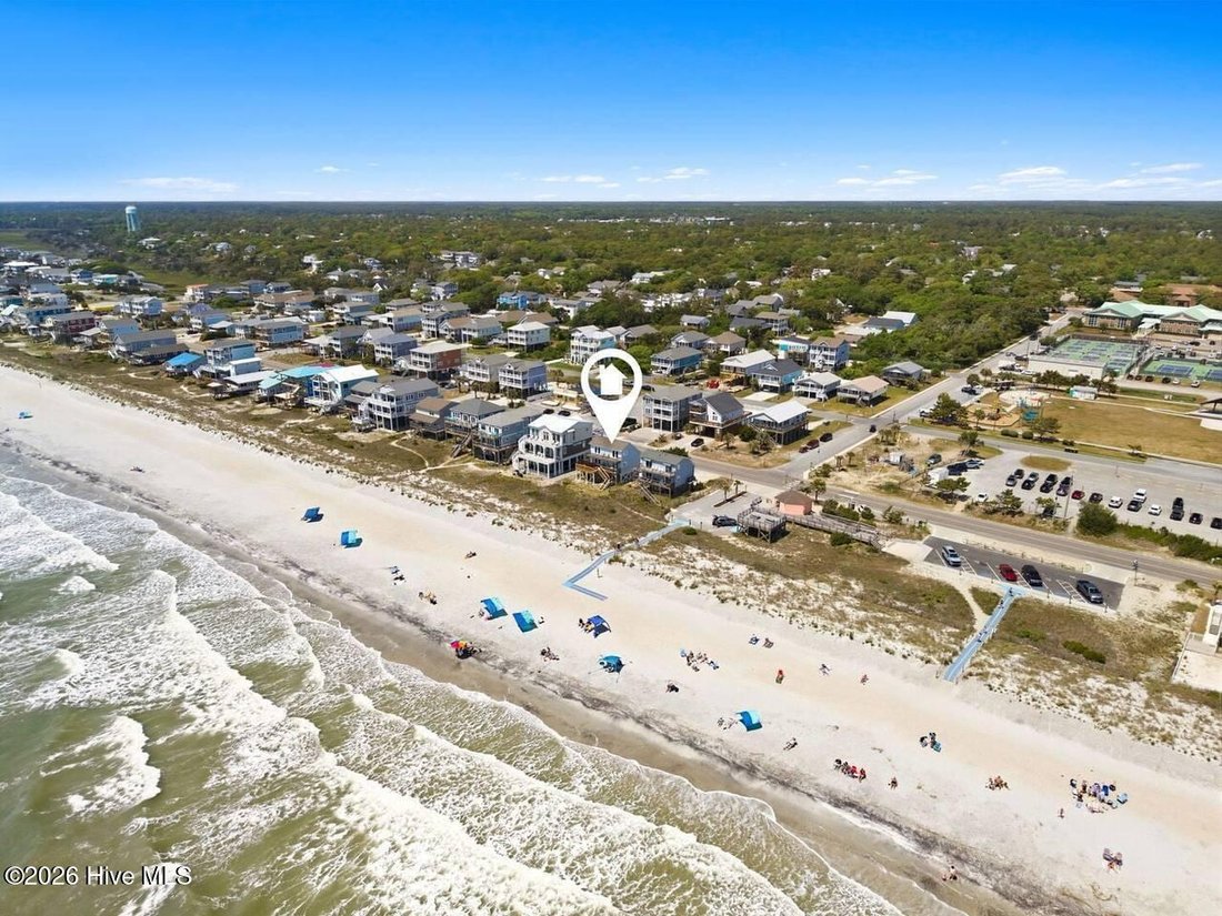 House in Oak Island, North Carolina, United States 2 - 17996986
