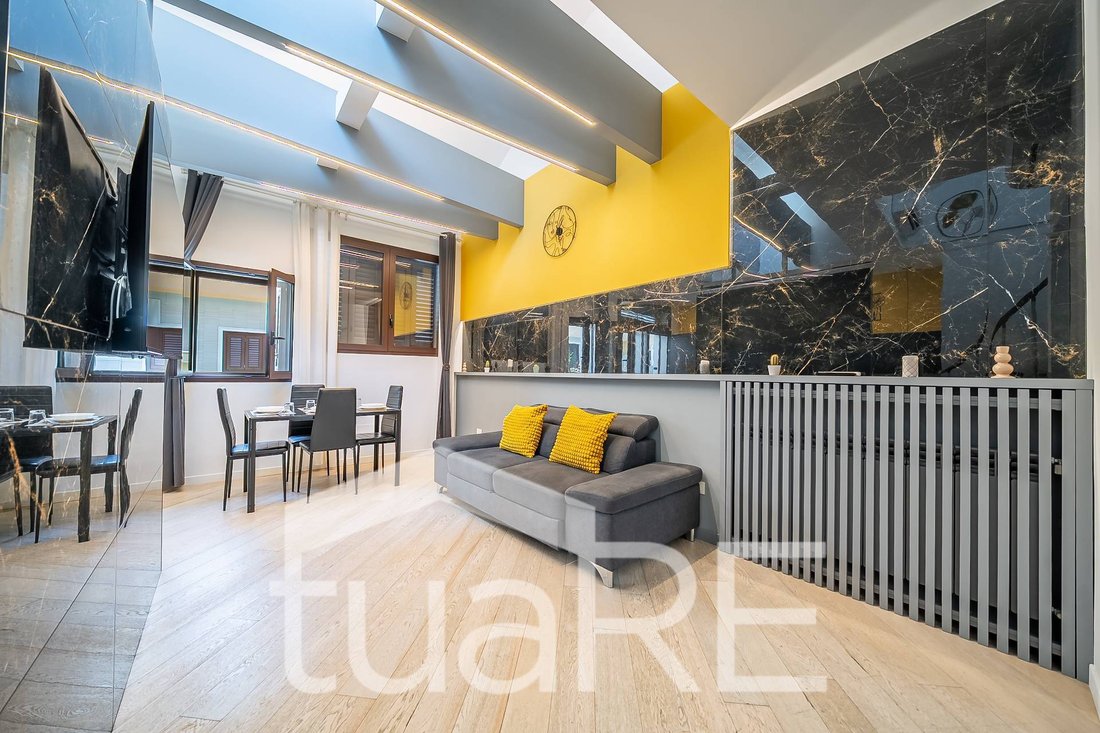 Apartment in Gianicolense, Rome, Lazio 2 - 17990106