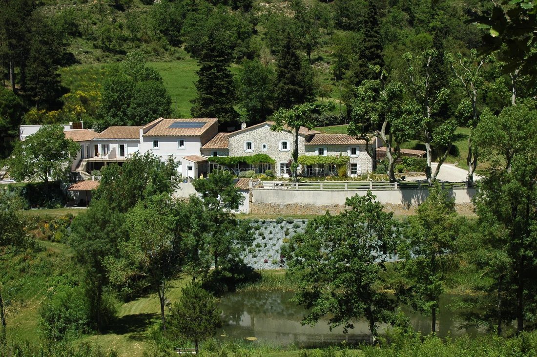 Estate in Petite Ville, Limoux, France 4 - 17993598