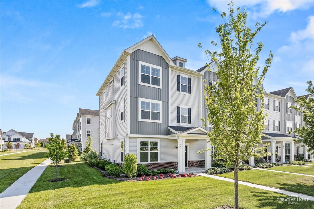 Townhouse in Aurora, Illinois, United States 2 - 17993345