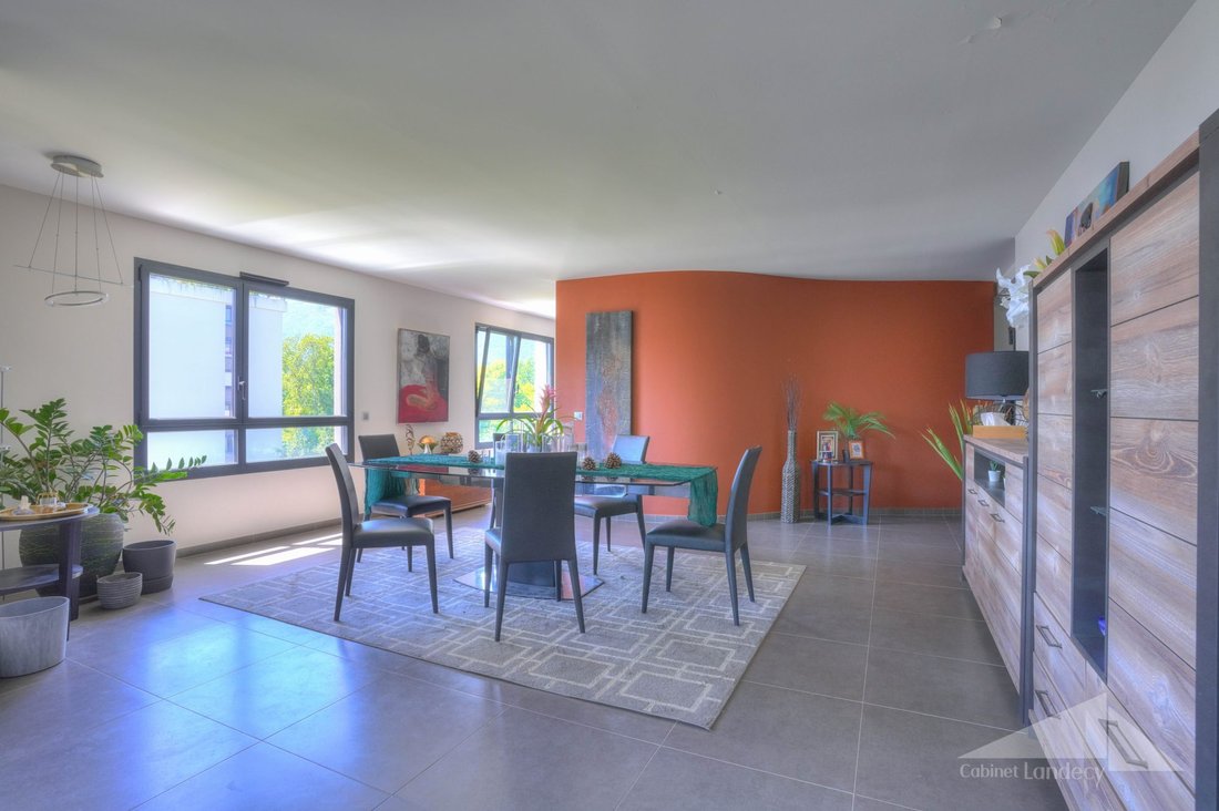 Apartment in Ouest, Saint-Genis-Pouilly, France 2 - 17990504