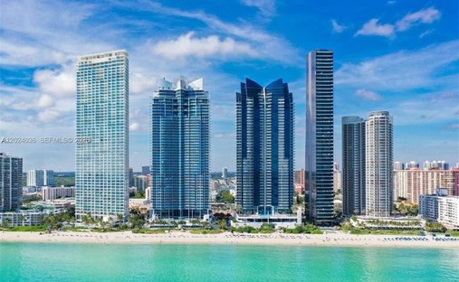 Condo in Sunny Isles Beach, Florida, United States 1