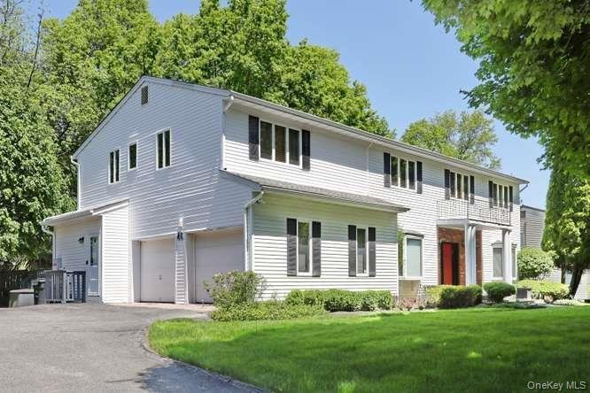 House in Airmont, New York, United States 2 - 17996010