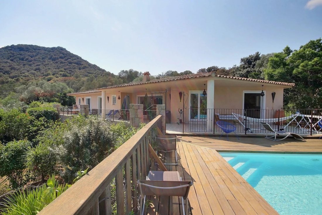 House in Porto-Vecchio, Corsica, France 1 - 16937515