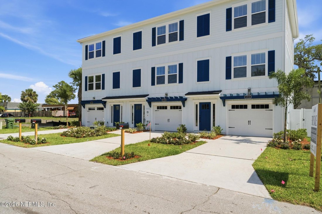 Jacksonville Beach, Florida, United States 2 - 17987366
