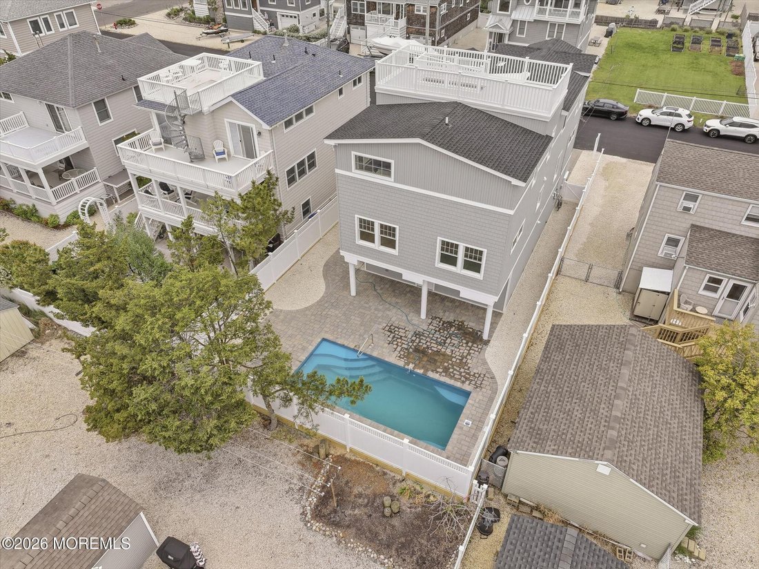 House in Beach Haven, New Jersey, United States 2 - 17994265