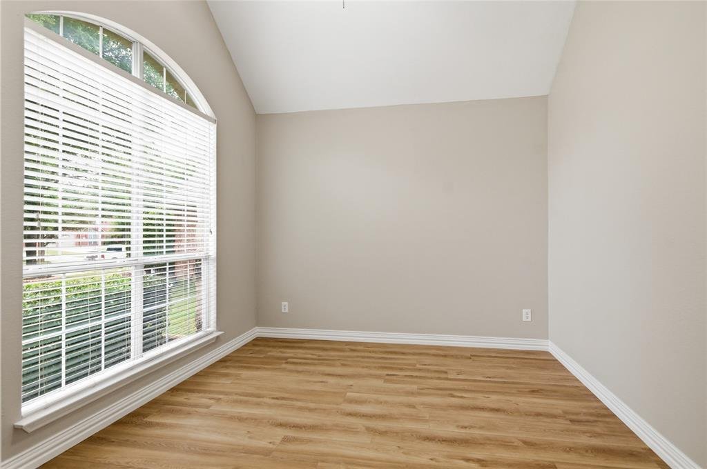 House in Lantana, Texas, United States 5 - 17988853