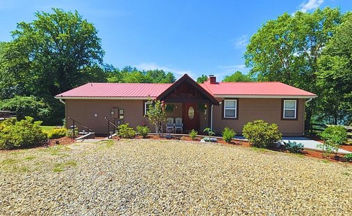 House in Hiawassee, Georgia, United States 1