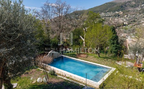 Villa in Grasse, Provence-Alpes-Côte d'Azur, France 1