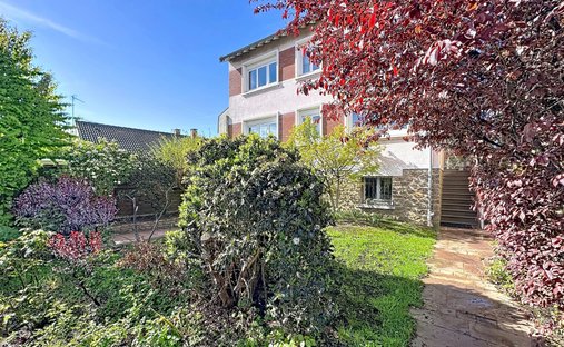 House in Carnot, Bry-sur-Marne, France 1